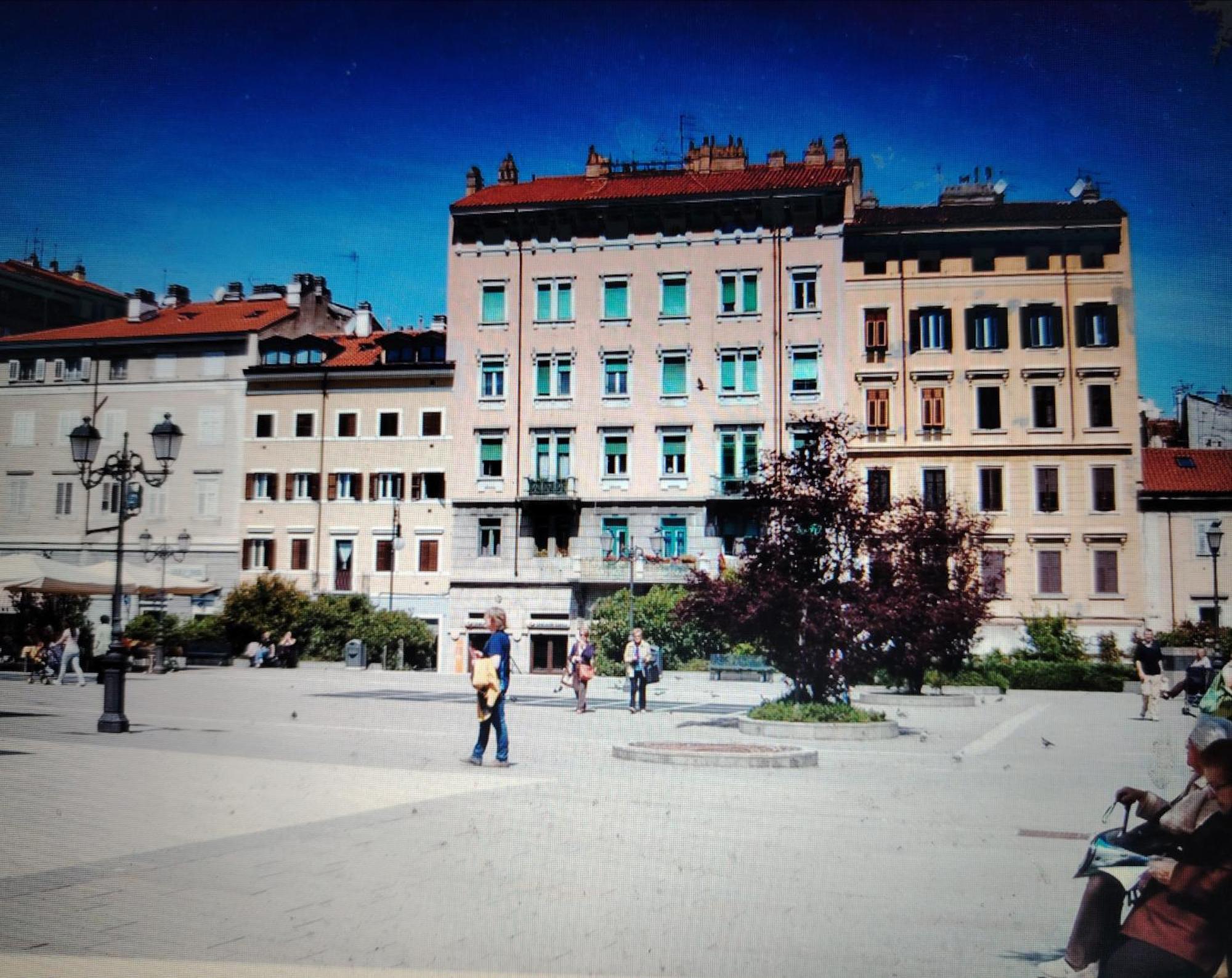 lucia haus Triest Exterior foto